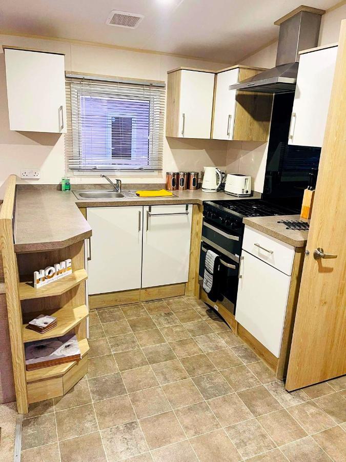 The Sunflower Luxury Caravan At Tattersall Lakes Hotel Татершал Екстериор снимка
